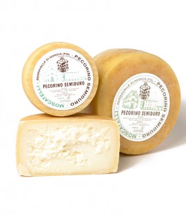 Pecorino Semiduro  300 g circa 